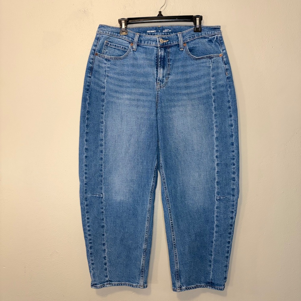 Old Navy Womens High Rise Barrel Leg Jeans Medium Wash Blue Size 14 Seam Detail